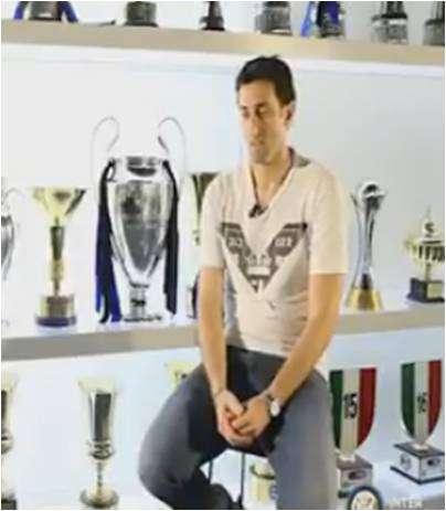 Milito nella sala nerazzurra dei trofei: "Per me è stato un onore aver partecipato alla storia del club"