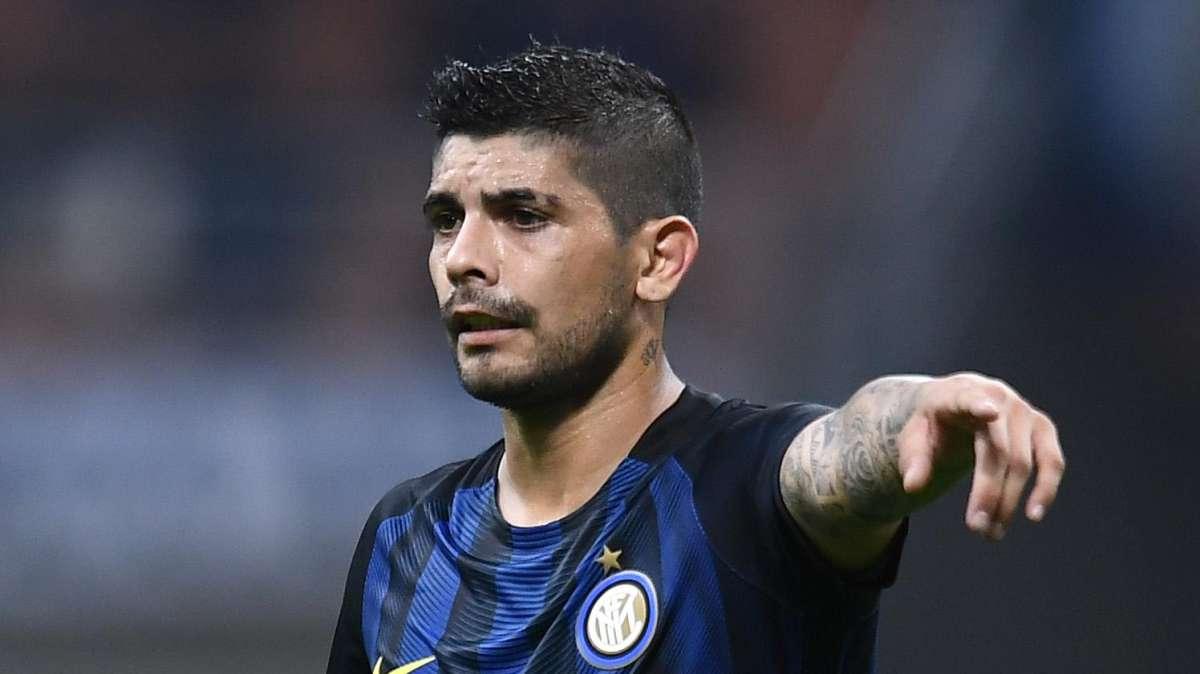 Banega: "Mi piacerebbe tornare in Europa, è l'élite del calcio"