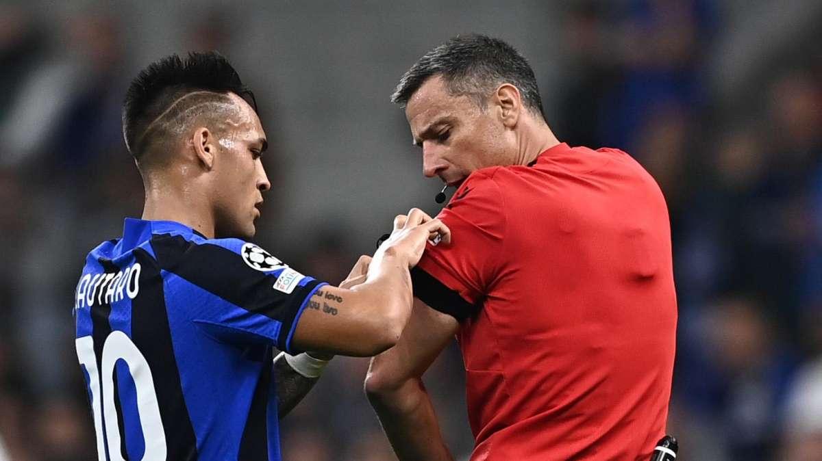 TS - La Uefa smonta il Barcellona: Vincic e van Boekel subito in campo