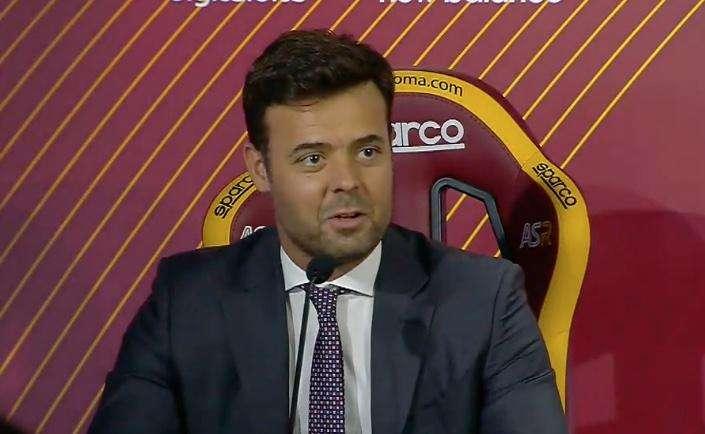 Roma, Tiago Pinto presenta Dybala: "Una gioia avere la Joya. Grazie ai Friedkin e a Mou"