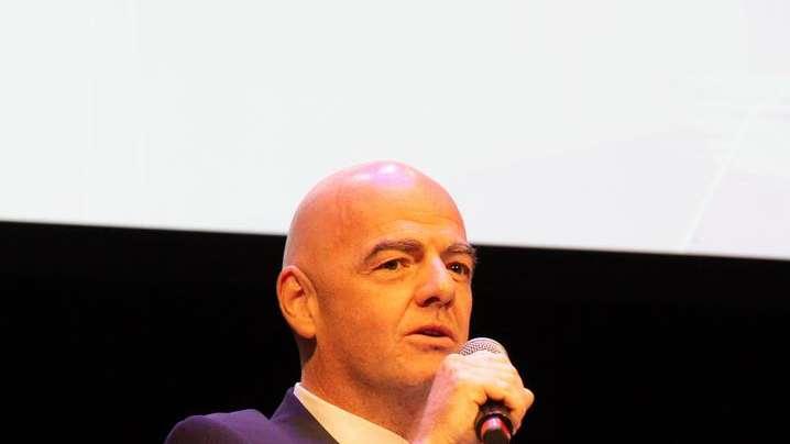 Fuorigioco, Infantino svela: "Siamo aperti a modifiche che aumentino lo spettacolo e il numero delle reti"