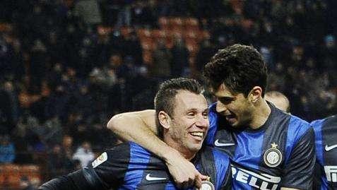 Gol di Cassano? No, è autorete di Puggioni