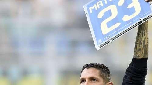 Materazzi, prima di Inter-Juve premiazione ai soci degli Inter Club 