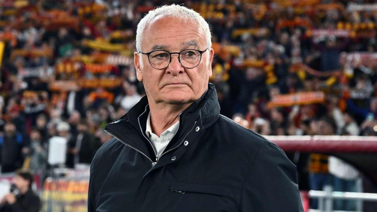 Qui Roma - La squadra di Ranieri al lavoro per preparare il match contro l'Inter: due assenti a Trigoria