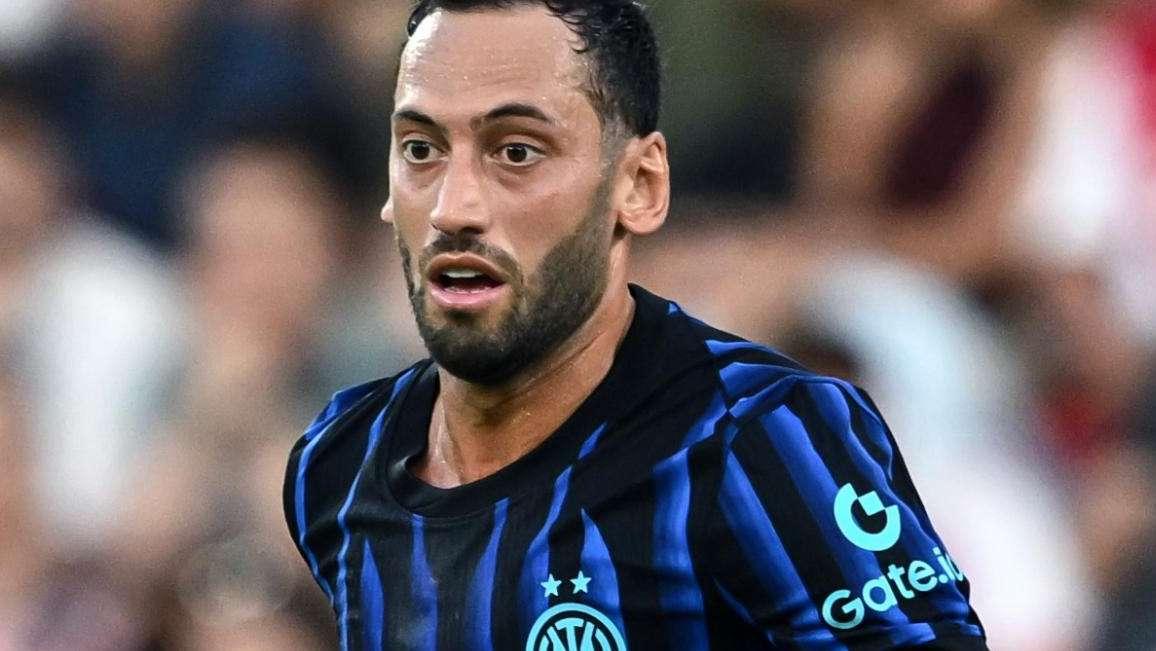GdS - Calhanoglu in ritardo e ora rischia il posto: Sucic e Diouf scalpitano. E Chivu riflette...