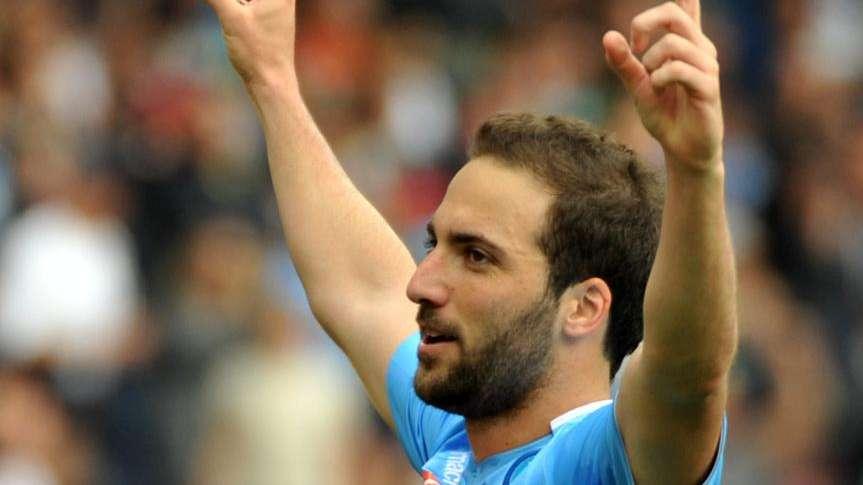 GdS - Napoli, certezza Higuain. Poi tanti dubbi
