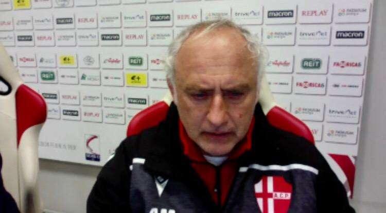 Bestemmie ripetute e offese ad addetto Figc: Padova, 4 turni di squalifica per Mandorlini