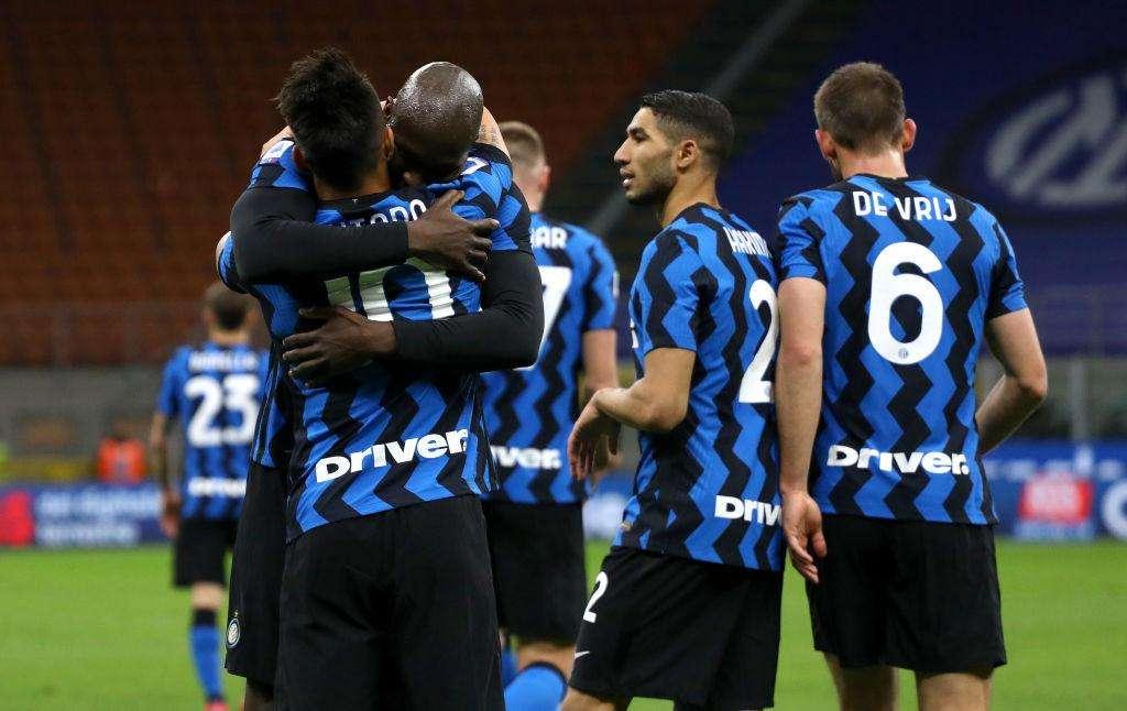 Sotto il segno della LuLa: l'Inter fa 10 su 10 nel ritorno, Sassuolo battuto 2-1 dopo un match al cardiopalma