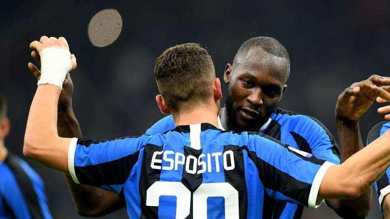 Il rinnovo di Lautaro, la firma di Mertens e la decisione su Esposito: i nodi da sciogliere per l'attacco