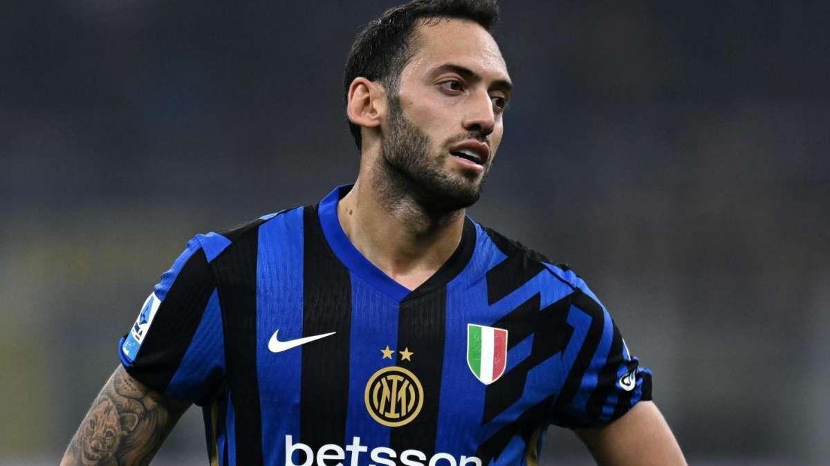 CdS - Calhanoglu spinge per giocare il derby dall'inizio. Alternativa Asllani: l'albanese è favorito su Zielinski  