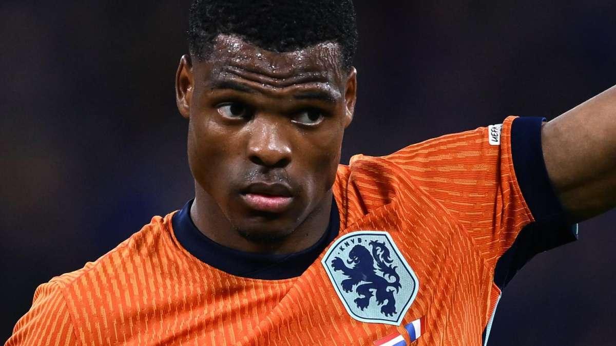 Dumfries salta Polonia-Paesi Bassi: il laterale dell'Inter non è nella lista dei 23 convocati di Ronald Koeman