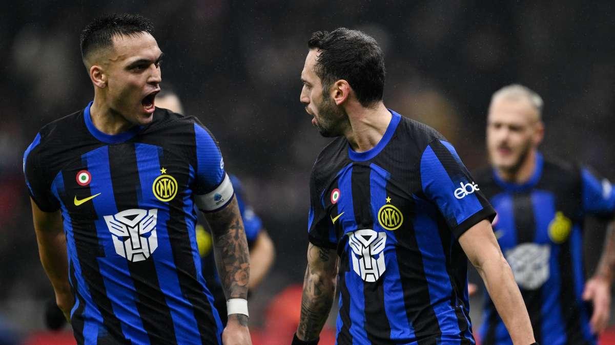 Inter-Udinese - Nerazzurri in moto perpetuo, sia della palla sia degli uomini. C'è un'immagine su tutte