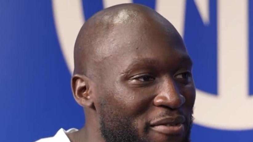 Lukaku e le lacrime per il nonno: "Era il mio fan più grande, ogni gol è per lui"