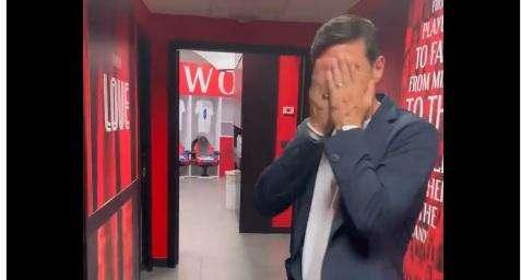 Integration Heroes Match, Zanetti si cambia nello spogliatoio del Milan. L'ironia del capitano: "Incredibile"