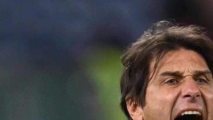 Qui Napoli - Conte pensa a un nuovo cambio di modulo. E recupera un titolare