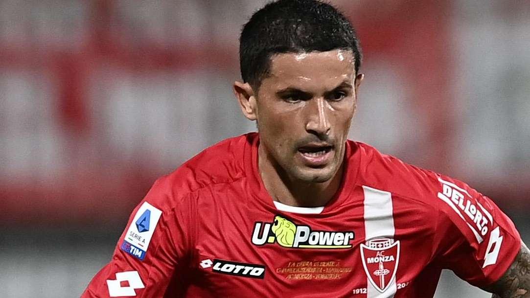 FcIN - Sensi lascia il Monza, sondaggio del Betis Siviglia. Ad oggi c'è una sola alternativa per il centrocampista
