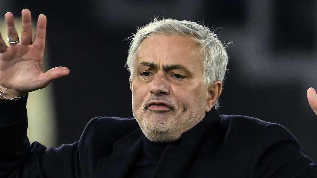 Il Galatasaray contro Mourinho: presentata denuncia a UEFA e FIFA per dichiarazioni razziste