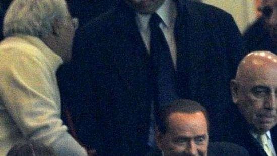 Berlusconi a Galliani: "Perché quella foto se..."
