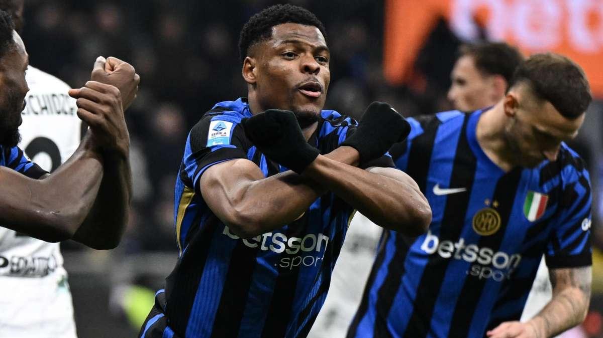 GdS - Dumfries corre verso il rientro: l'olandese punta ad essere a disposizione per Inter-Roma 