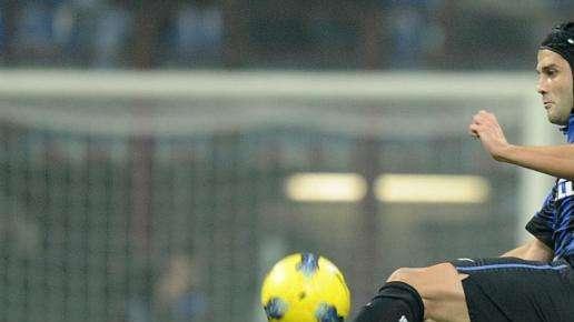 I 23 convocati: out Chivu e Palacio. C'è Silvestre, la difesa è ridisegnata
