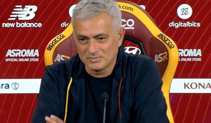 Roma, Mourinho: "Con l'Inter formazione sbilanciata, ora le cose sono diverse"