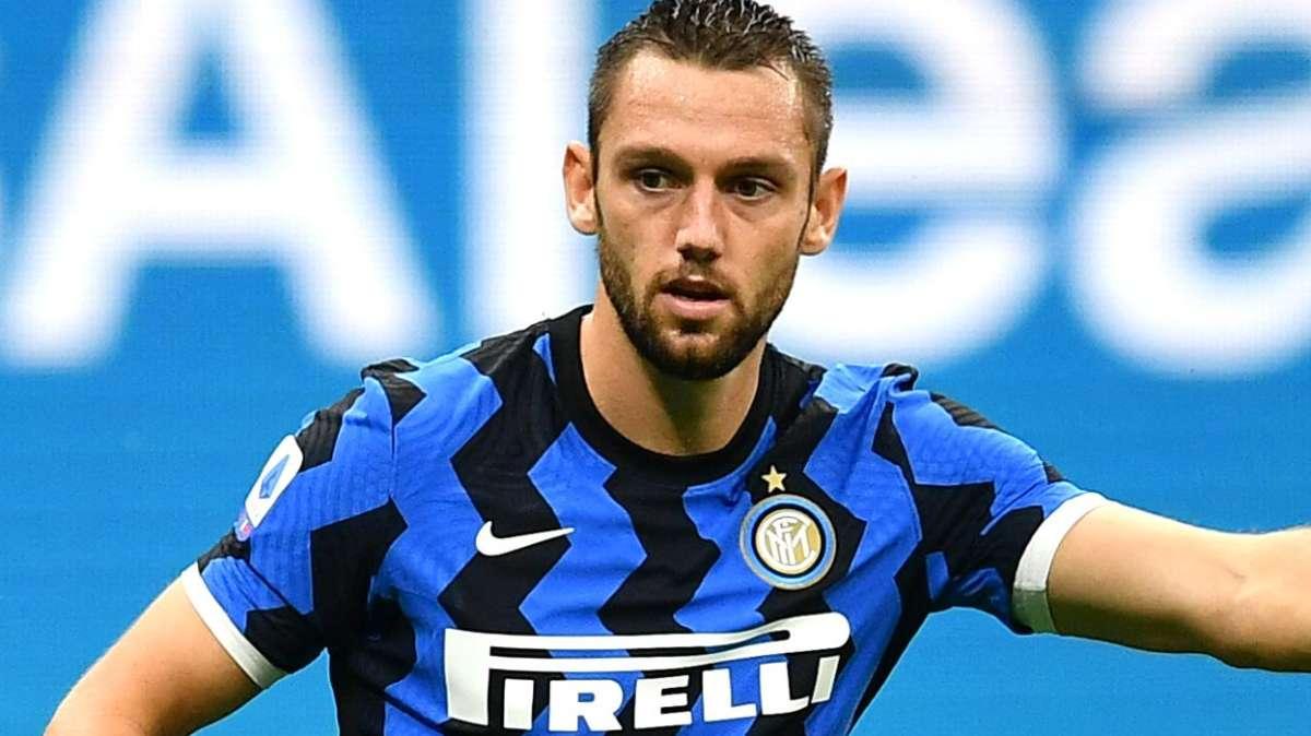 VIDEO - De Vrij miglior difensore della passata Serie A, la Lega: "Non si passa"