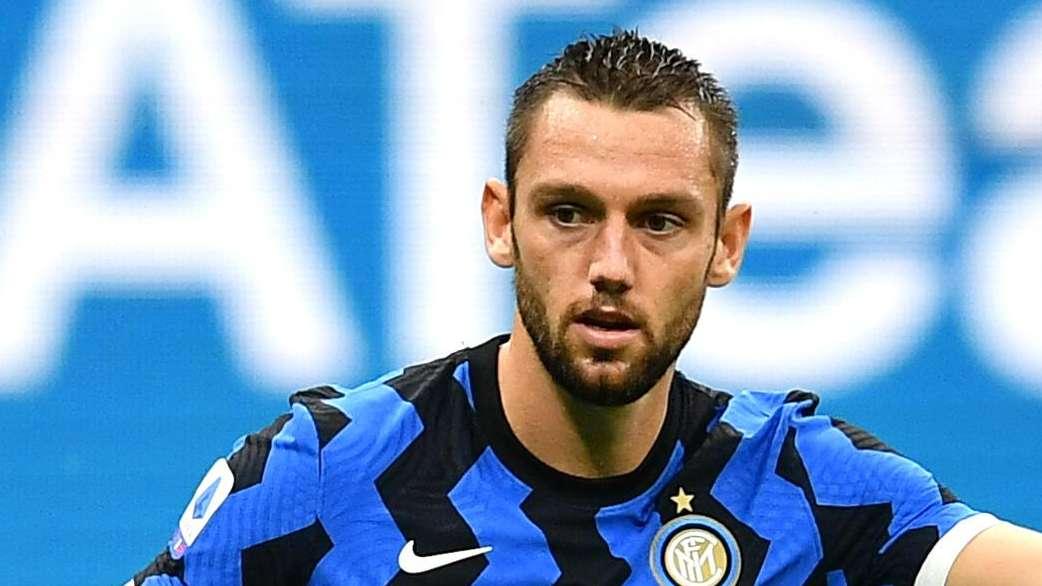 Giudice Sportivo - De Vrij ammonito con l'Atalanta salterà la prima gara della Serie A 2020-2021