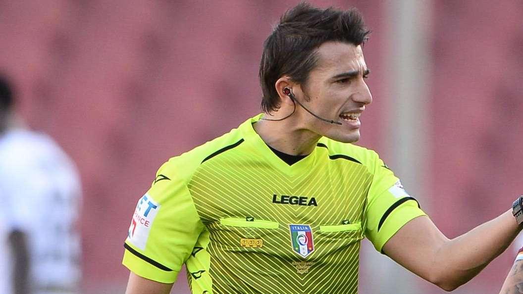 Lecce-Inter, la moviola - Baschirotto graziato: intervento da rosso. Giusto annullare il 2-1 di Lukaku