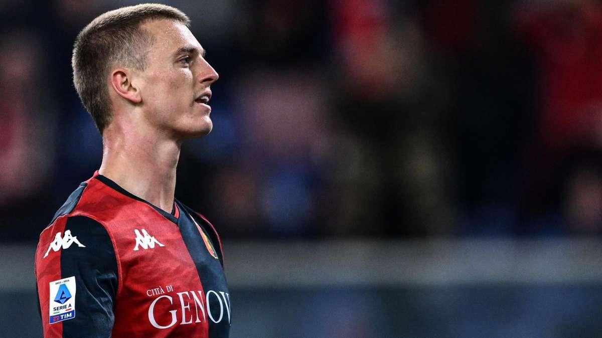 Corsera - Gudmundsson vuole il salto di qualità: lo inseguono Inter e Juve. Il Genoa chiede...