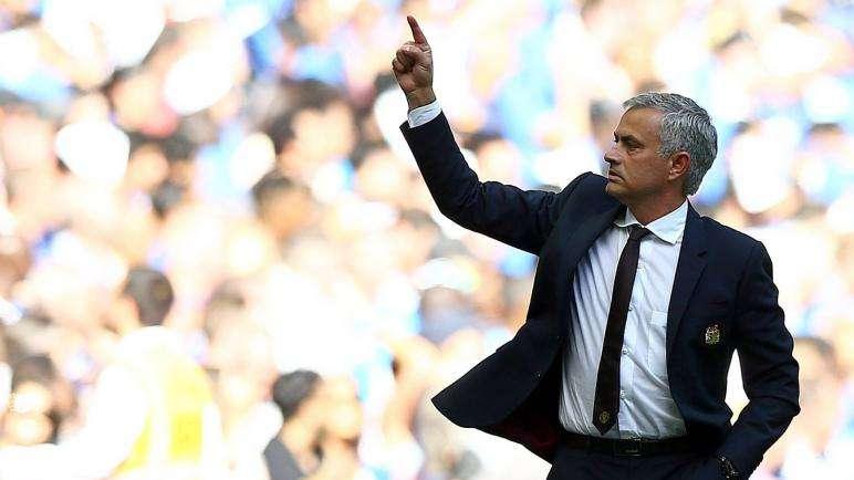 Mourinho: "Voglio stare 15 anni al Manchester United"