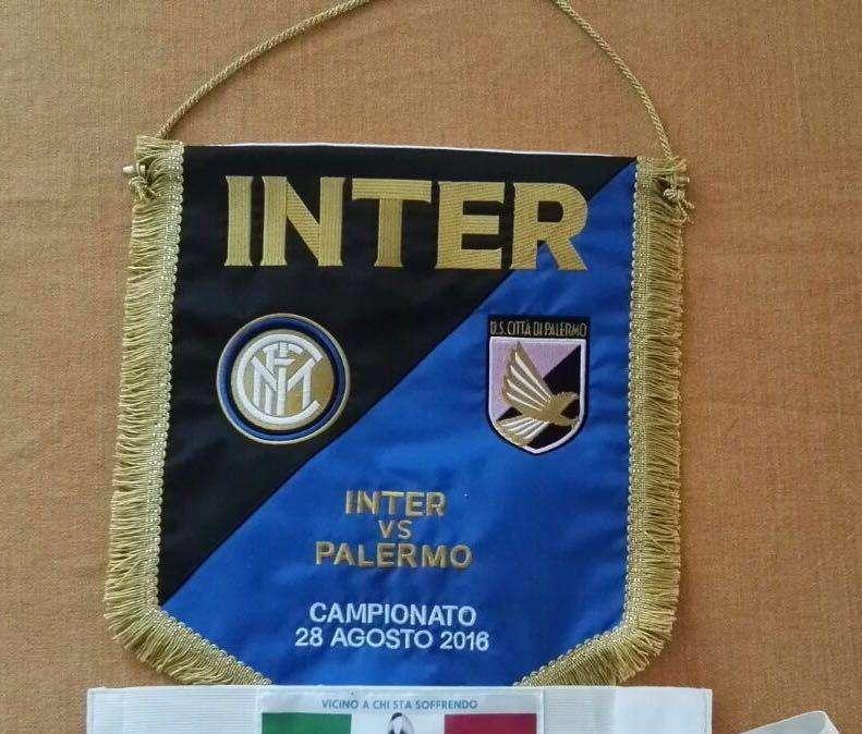 FOTO - La fascia da capitano di Icardi con il lutto