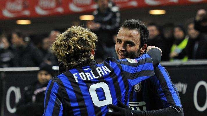 Pazzini e Forlan rischiano la panchina a vantaggio di Milito
