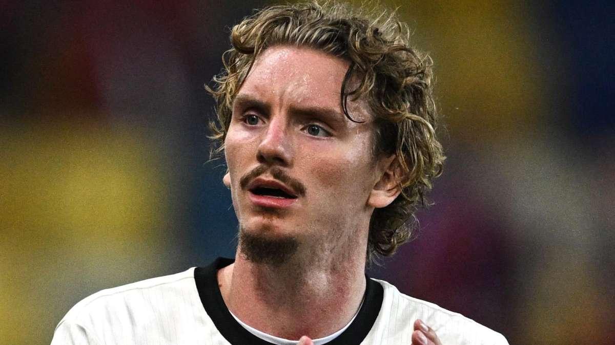 Woltemade, il dg dello Stoccarda fredda l'Inter: "Andremo avanti con lui. Stiamo trattando il rinnovo"