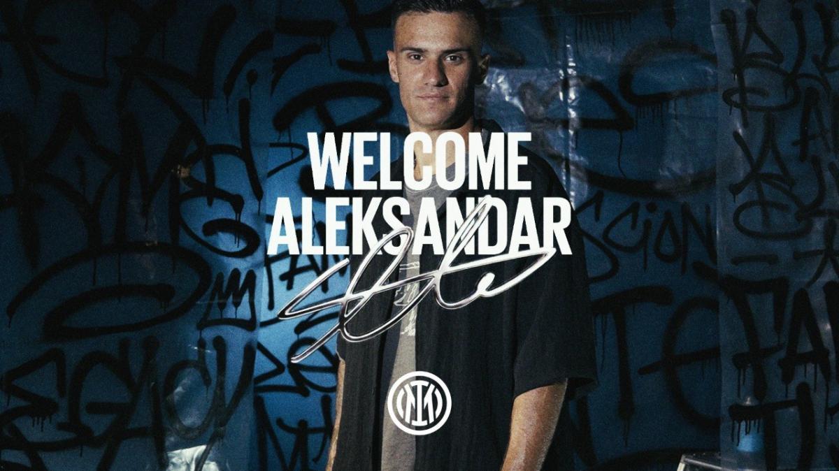 Stankovic torna a casa, ecco il video: "Una storia scritta in due colori"