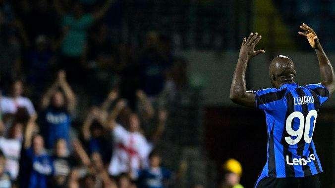 C'è già una certezza: l'Inter non vuole perdere. Col Lione altra rimonta fino al 2-2, primo gol del Lukaku 2.0