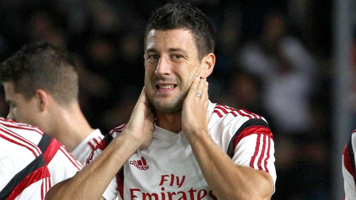 Calhanoglu-Inter, Bonera non si espone: "Sull'aspetto contrattuale non voglio entrare"
