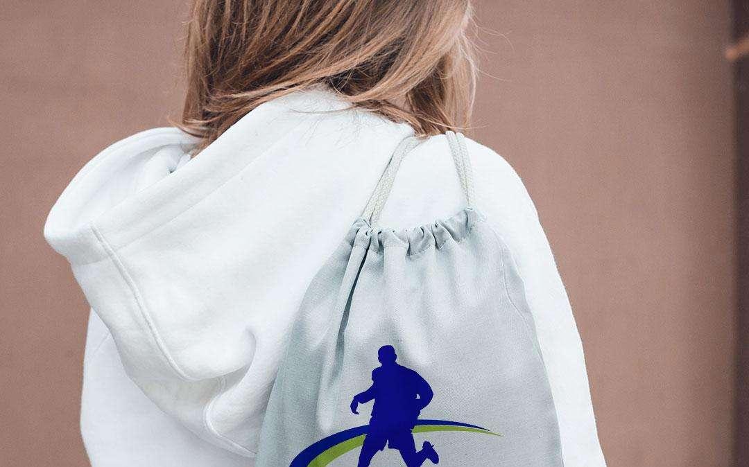Felpe aziendali con logo, mai più senza