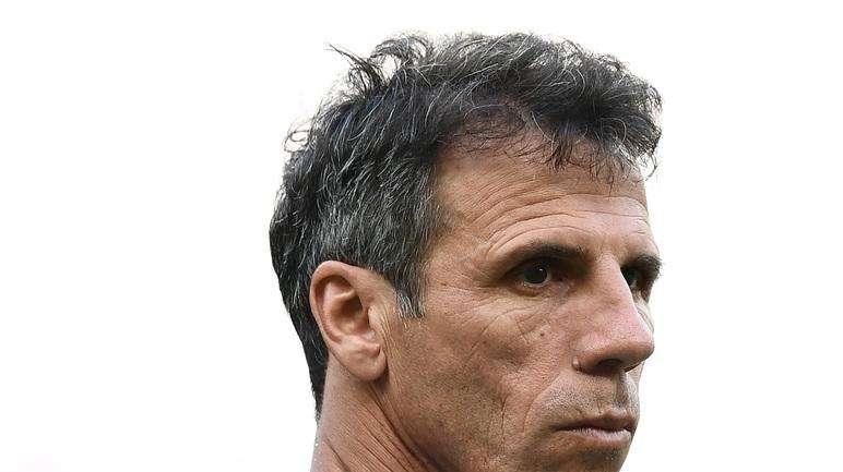 Zola: "Zielisnki fuori dalla lista UEFA, autogol clamoroso del Napoli"