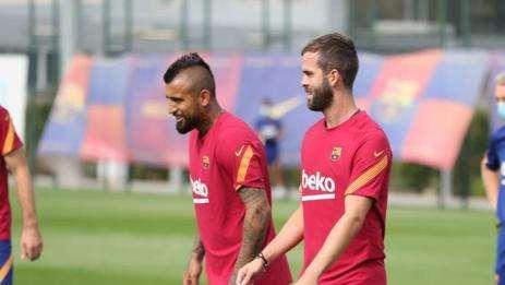 Vidal sempre in attesa dell'Inter, intanto torna ad allenarsi alla Ciutat Esportiva