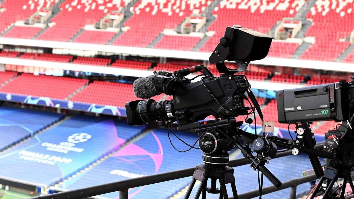 C&F - Bolloré ci riprova: la sua Vivendi torna a puntare Sky e il calcio in Italia