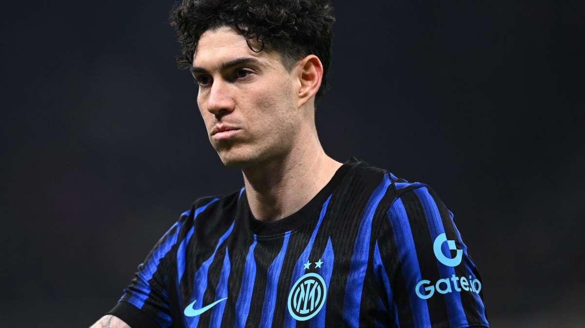 CdS - Bastoni e i fischi di Lecce: colpa dei "rinnegati". De Vrij capitano? Nessun caso