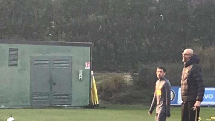 VIDEO - Palestra per Gagliardini, Sensi lavora da solo con il pallone