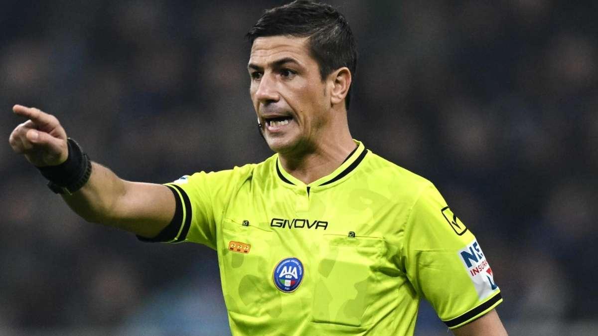 Inter-Lazio, la moviola - Manganiello in confusione: metro di giudizio mai uniforme, errori nei fischi e nei cartellini 