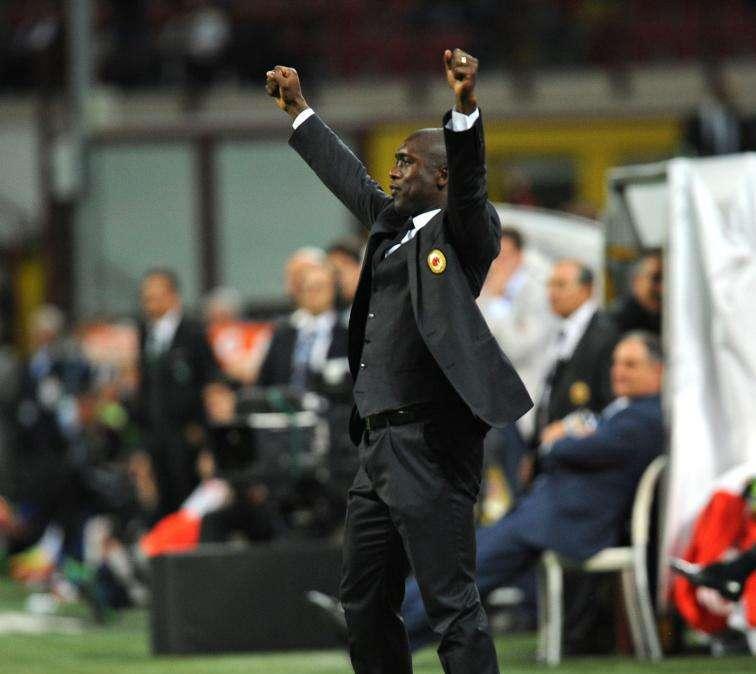 Seedorf si propone per allenare l'Inter, contatti con Zanetti e Ausilio
