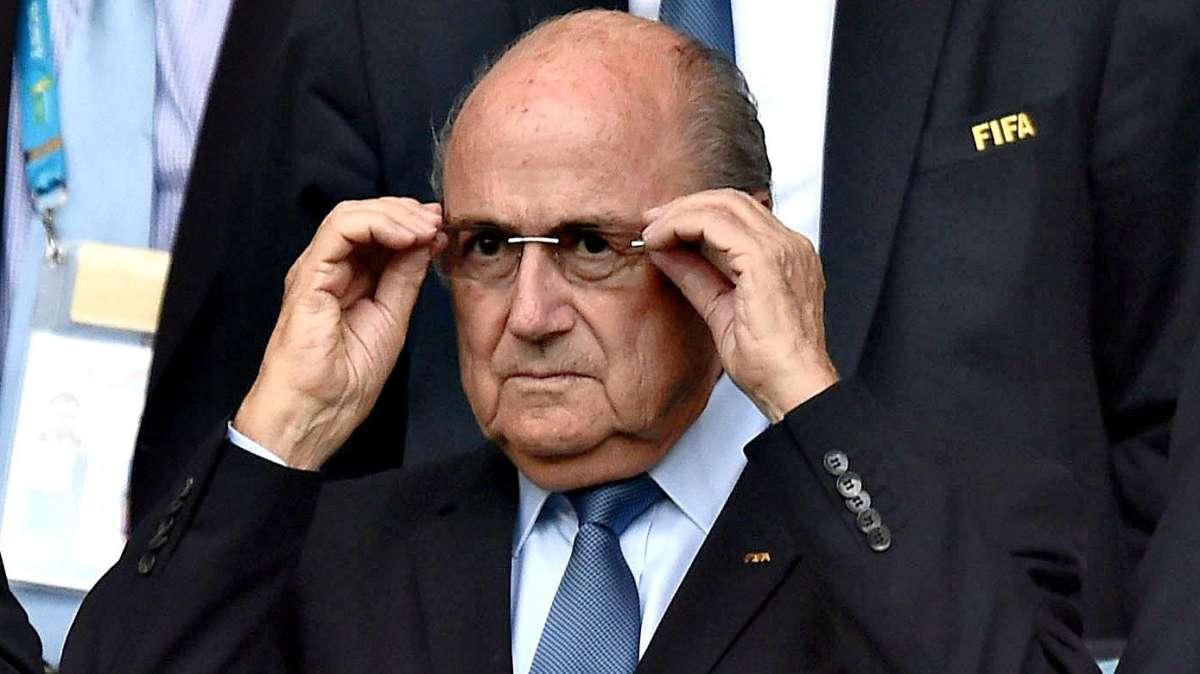 Blatter: "La scelta del Mondiale in Qatar è stata un errore". Poi attacca Infantino