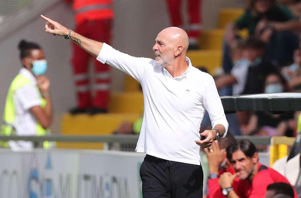 Milan, Pioli: "Mourinho è un grande manager, noi allo Scudetto ci crediamo"