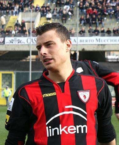 UFFICIALE - Rigione al Catanzaro a titolo definitivo