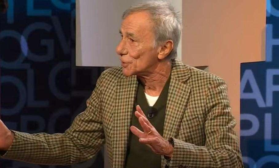 Vecchioni: "San Siro monumento quasi come il Duomo. Abbatterlo sarebbe pazzesco"