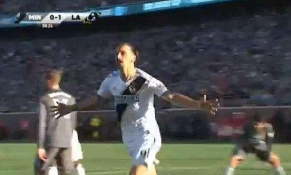 VIDEO - Ibra continua la marcia: gol e assist (splendido) nel 3-1 a Minnesota