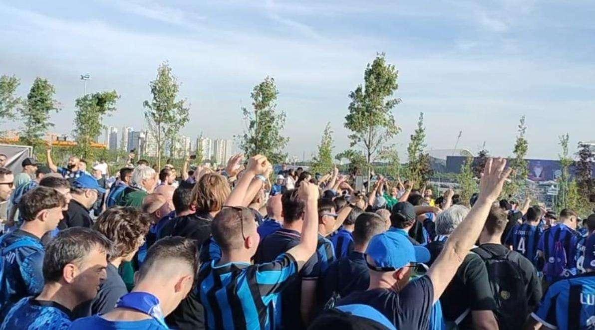 VIDEO - La marea nerazzurra si dirige verso l'Ataturk Olympic Stadium